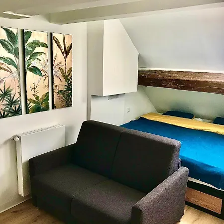 La-haut Hotel